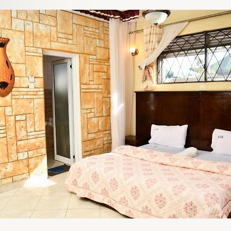 אנטבה Country Lake Resort Garuga מראה חיצוני תמונה