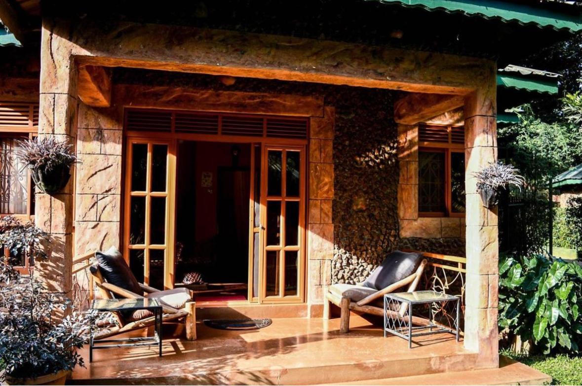אנטבה Country Lake Resort Garuga מראה חיצוני תמונה