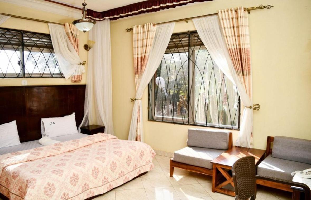 אנטבה Country Lake Resort Garuga מראה חיצוני תמונה