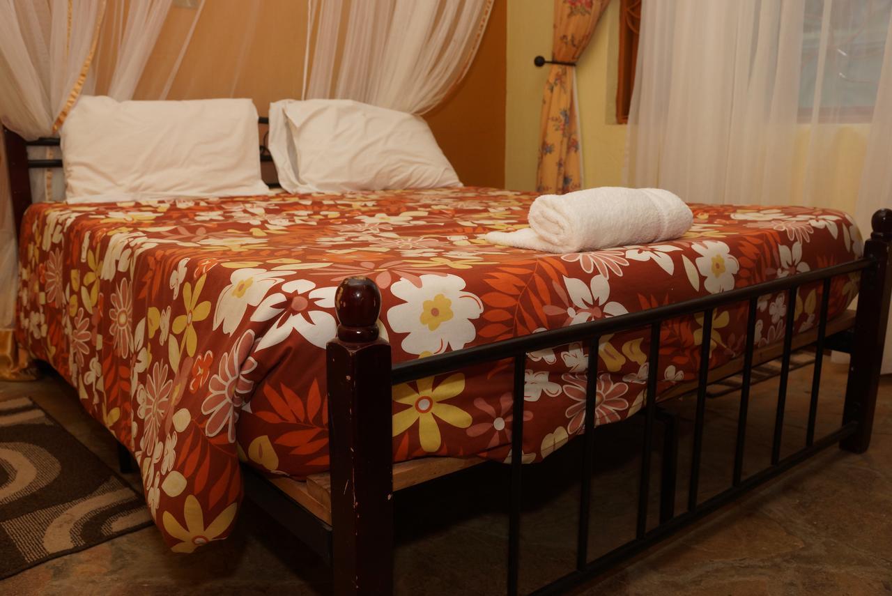 אנטבה Country Lake Resort Garuga מראה חיצוני תמונה