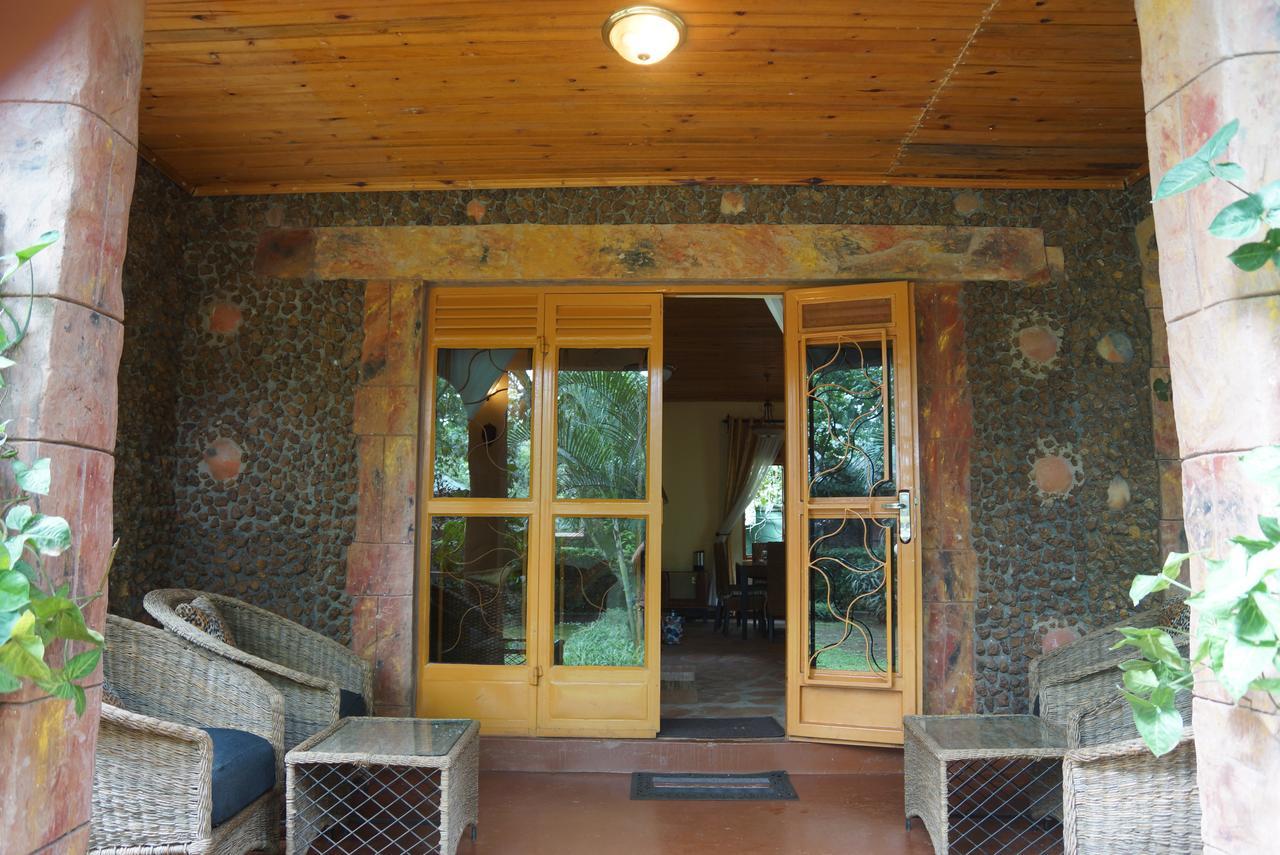 אנטבה Country Lake Resort Garuga מראה חיצוני תמונה
