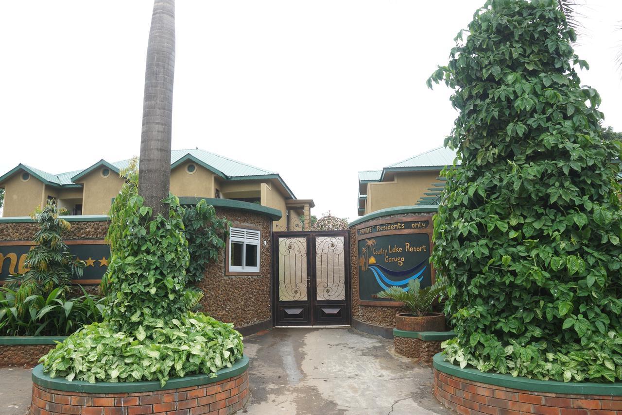 אנטבה Country Lake Resort Garuga מראה חיצוני תמונה